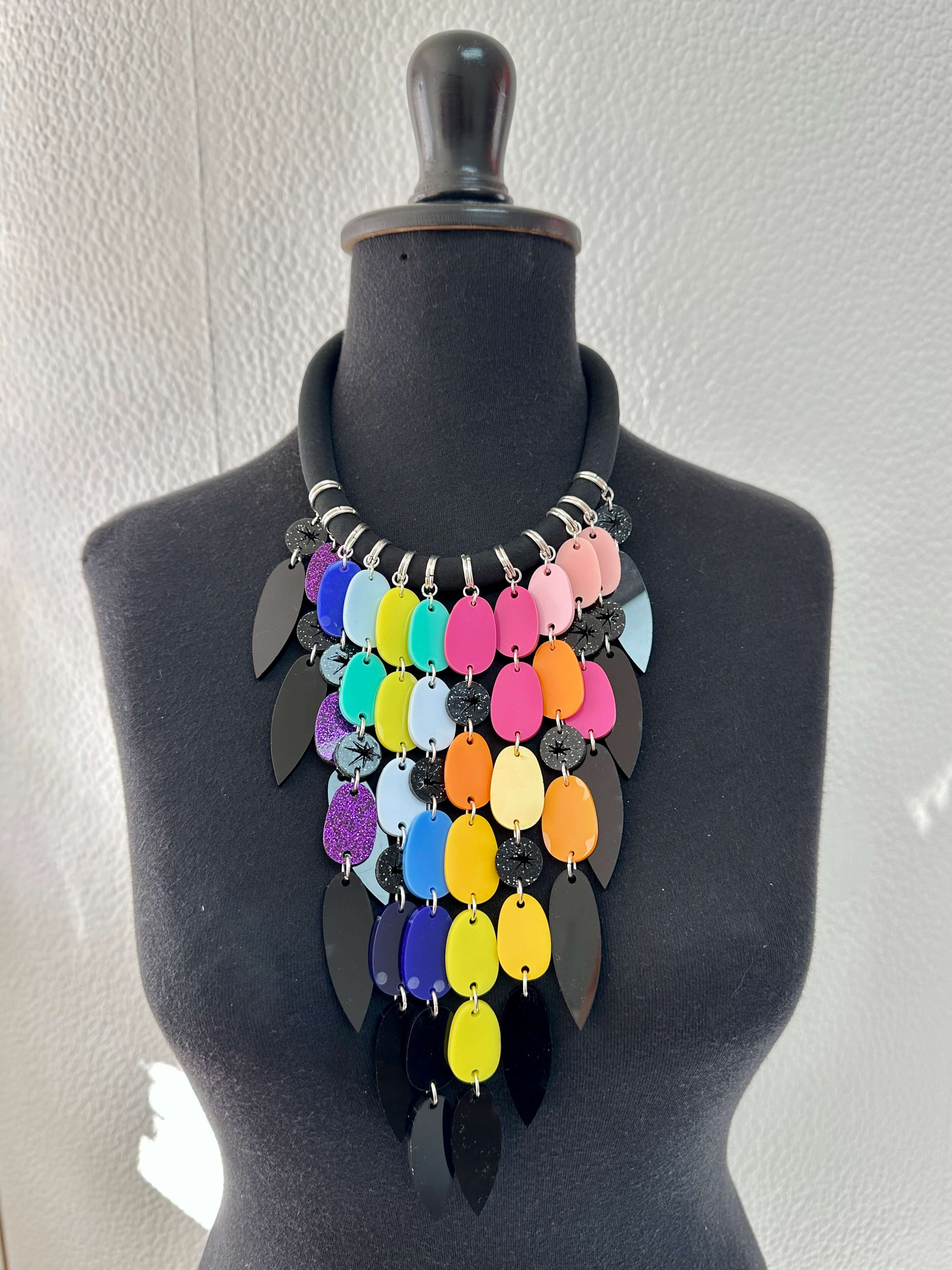 Collar Bey