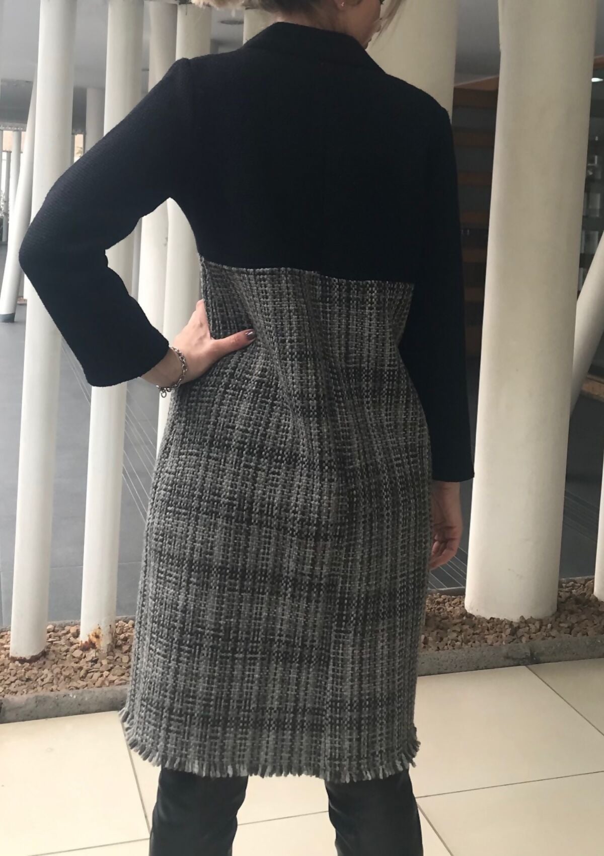 Abrigo Telar Black- Grey