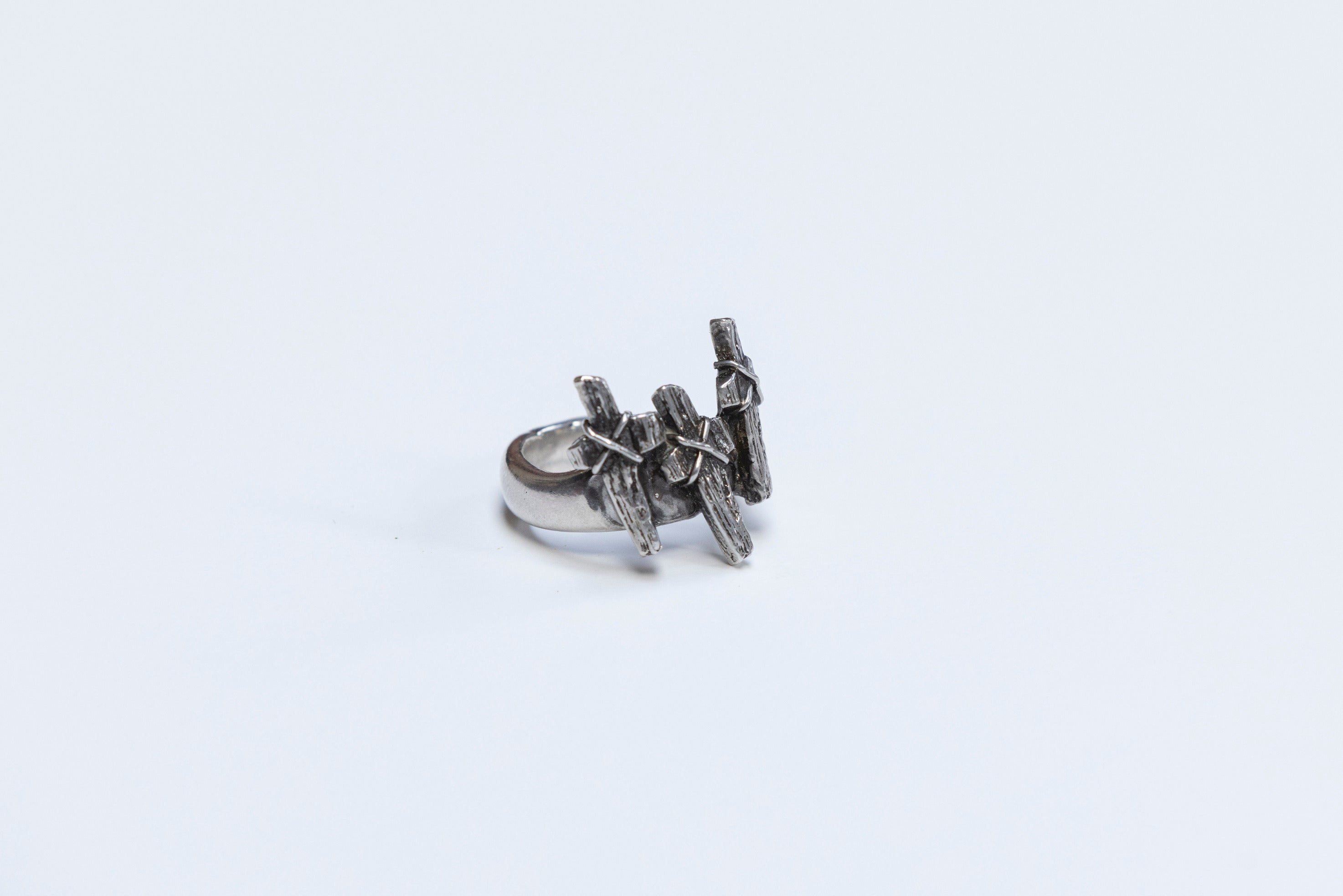 Anillo 3 cruces