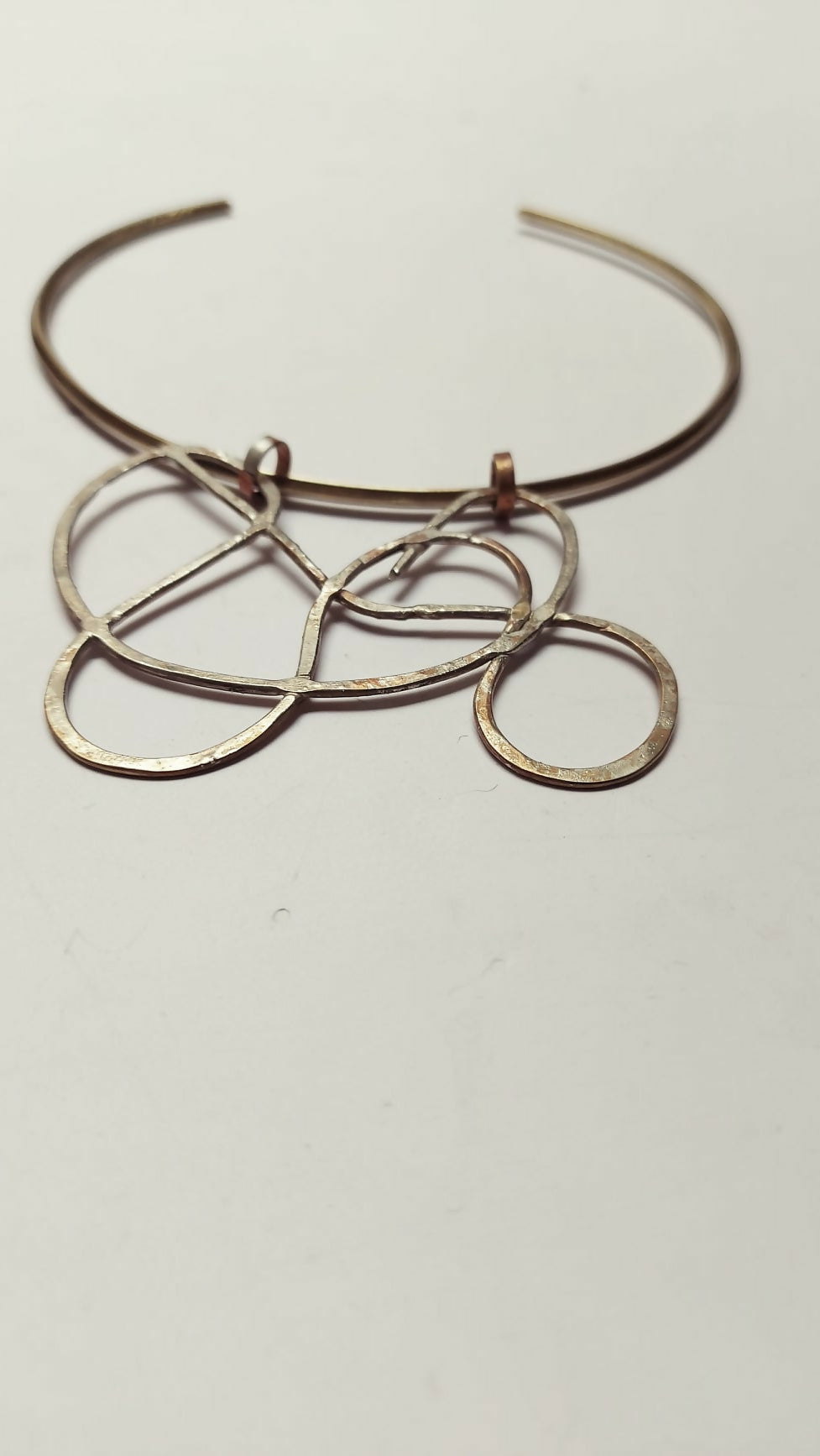Collar de la colección Efecto Reflejo